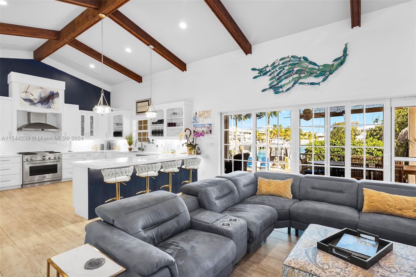 PORT LARGO - Residential