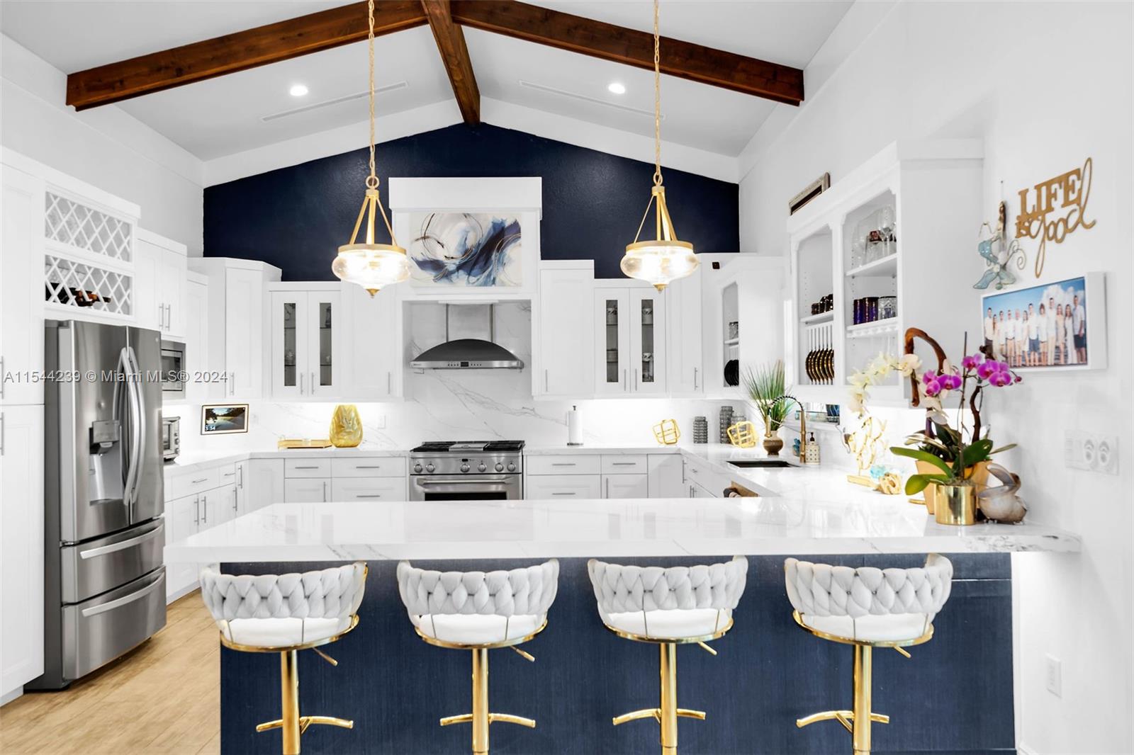 PORT LARGO - Residential