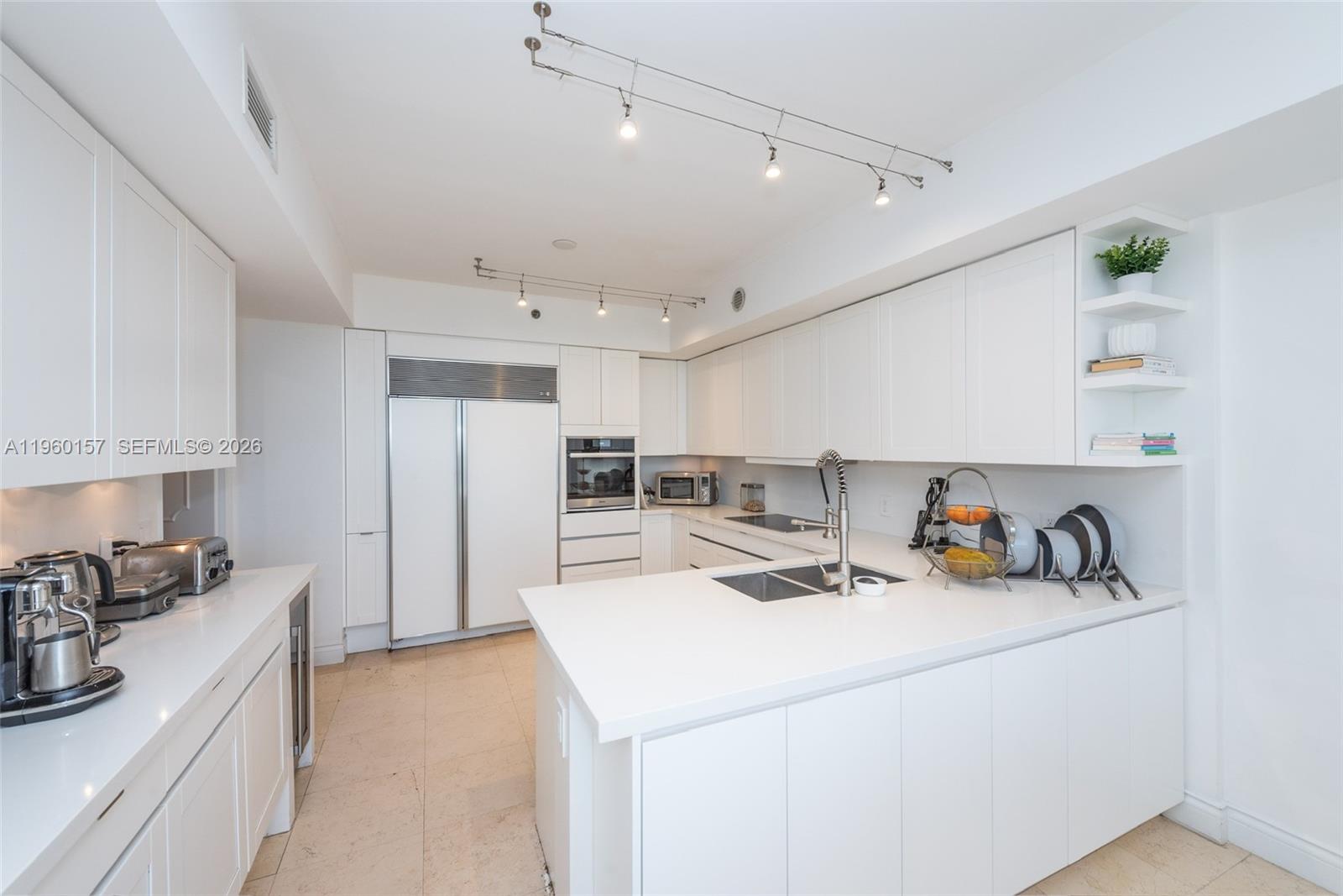 OCEAN TOWER ONE CONDO - Residential