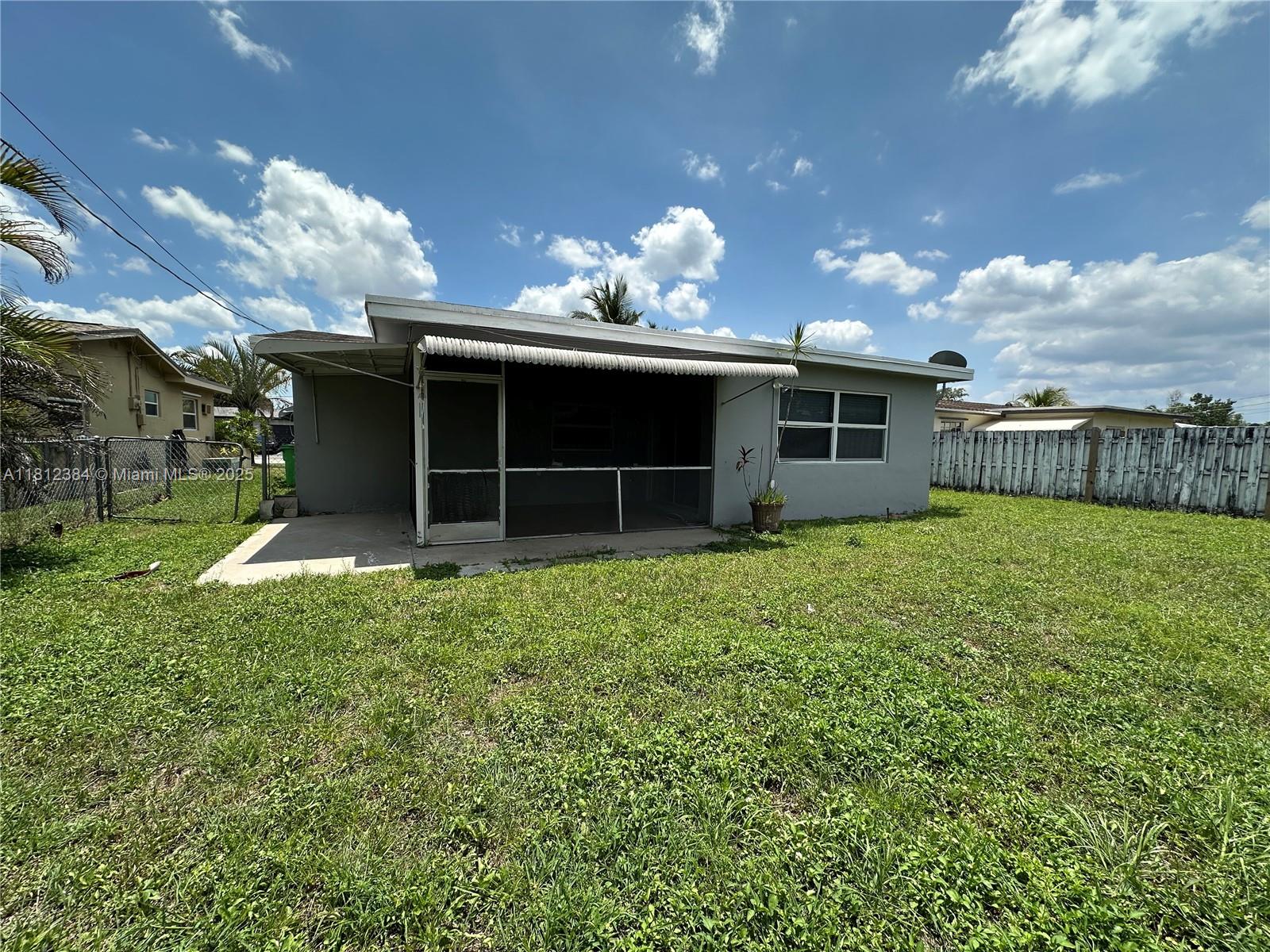 SUNRISE GOLF VILLAGE SEC - Residential