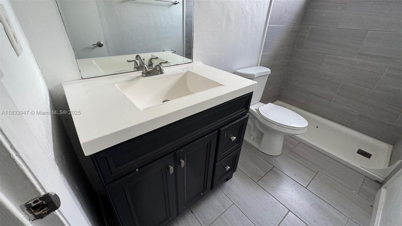 HOLLYWOOD SOUTH SIDE ADD - Residential Lease