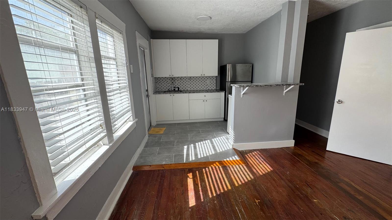 HOLLYWOOD SOUTH SIDE ADD - Residential Lease