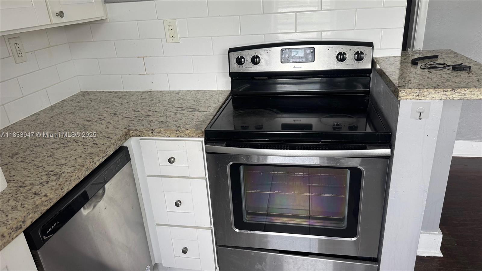 HOLLYWOOD SOUTH SIDE ADD - Residential Lease