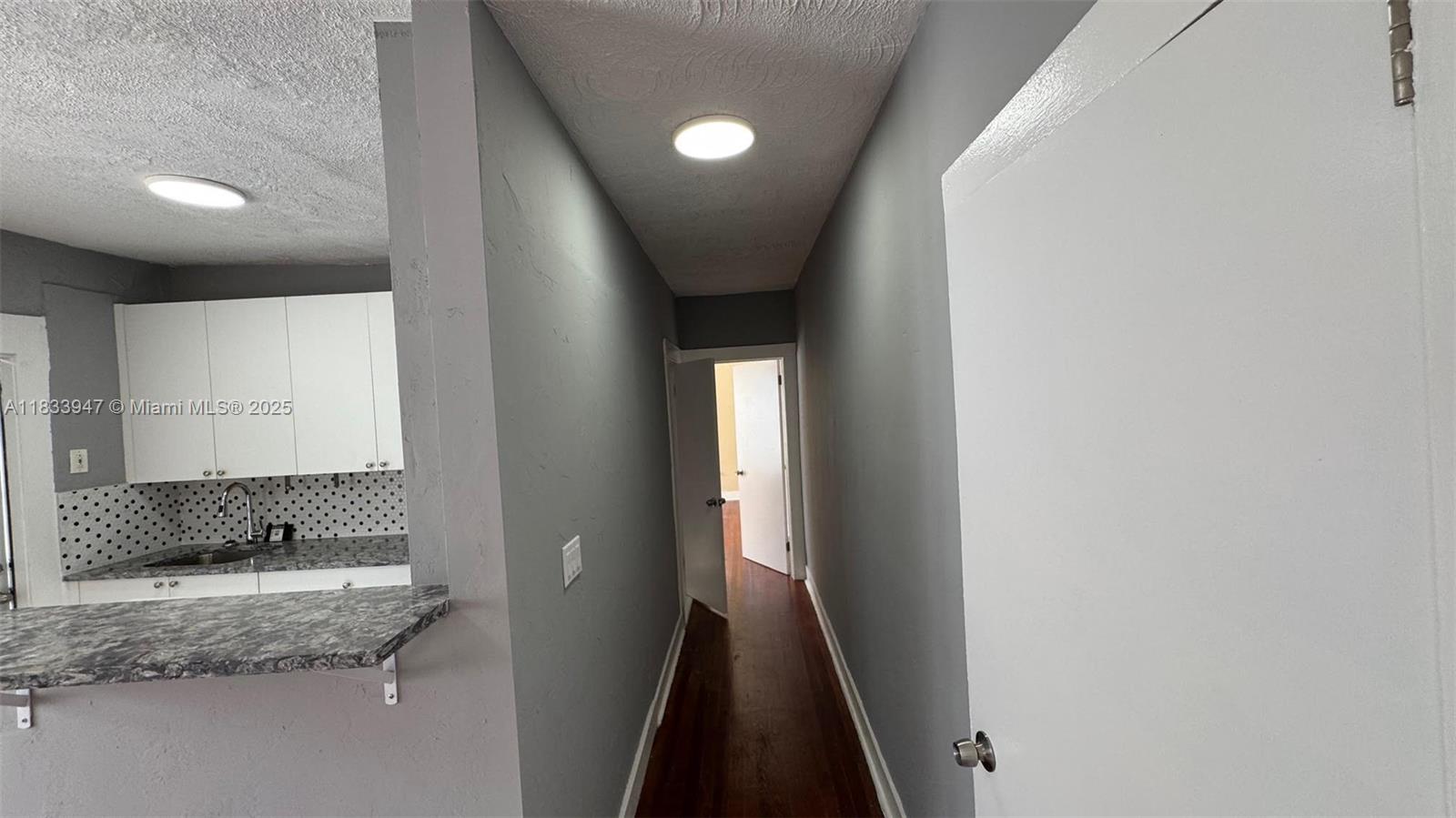 HOLLYWOOD SOUTH SIDE ADD - Residential Lease