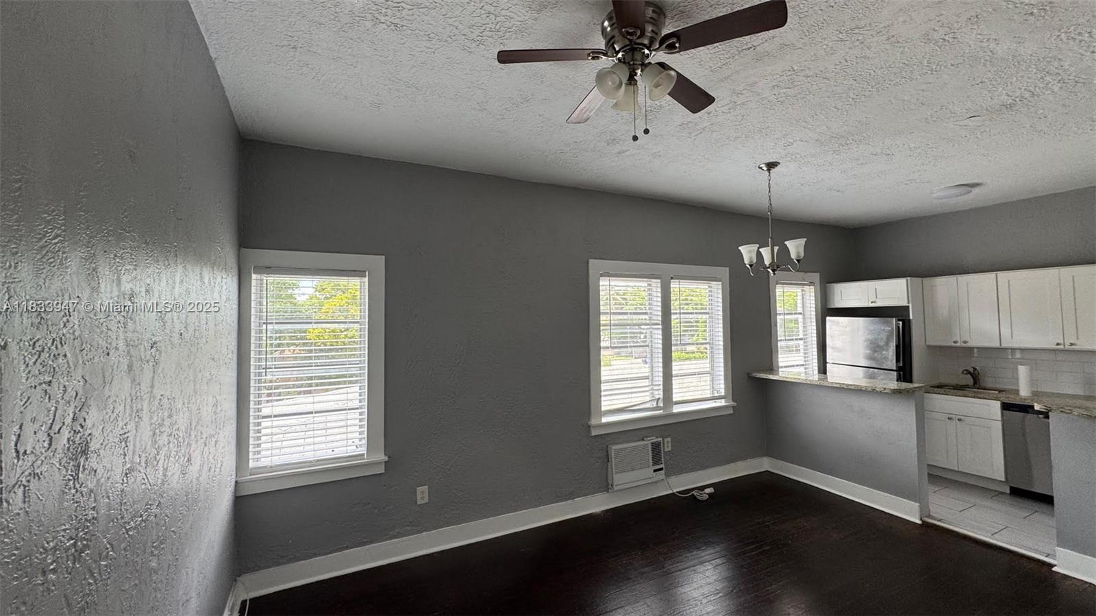 HOLLYWOOD SOUTH SIDE ADD - Residential Lease