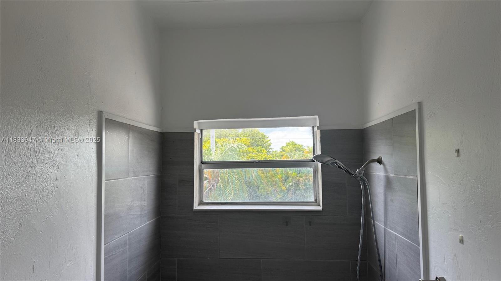 HOLLYWOOD SOUTH SIDE ADD - Residential Lease