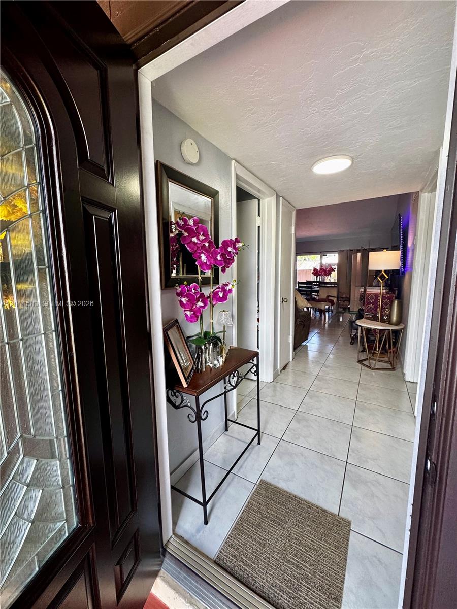 DEVON AIRE VILLAS SEC 8 - Residential