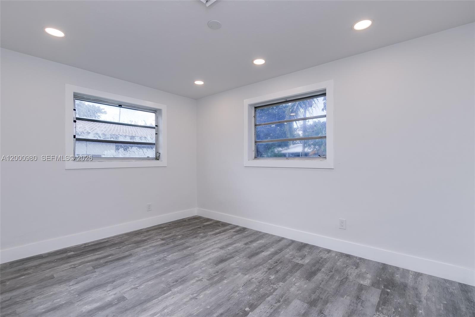 PICKWICK LAKE ESTATES SEC - Residential