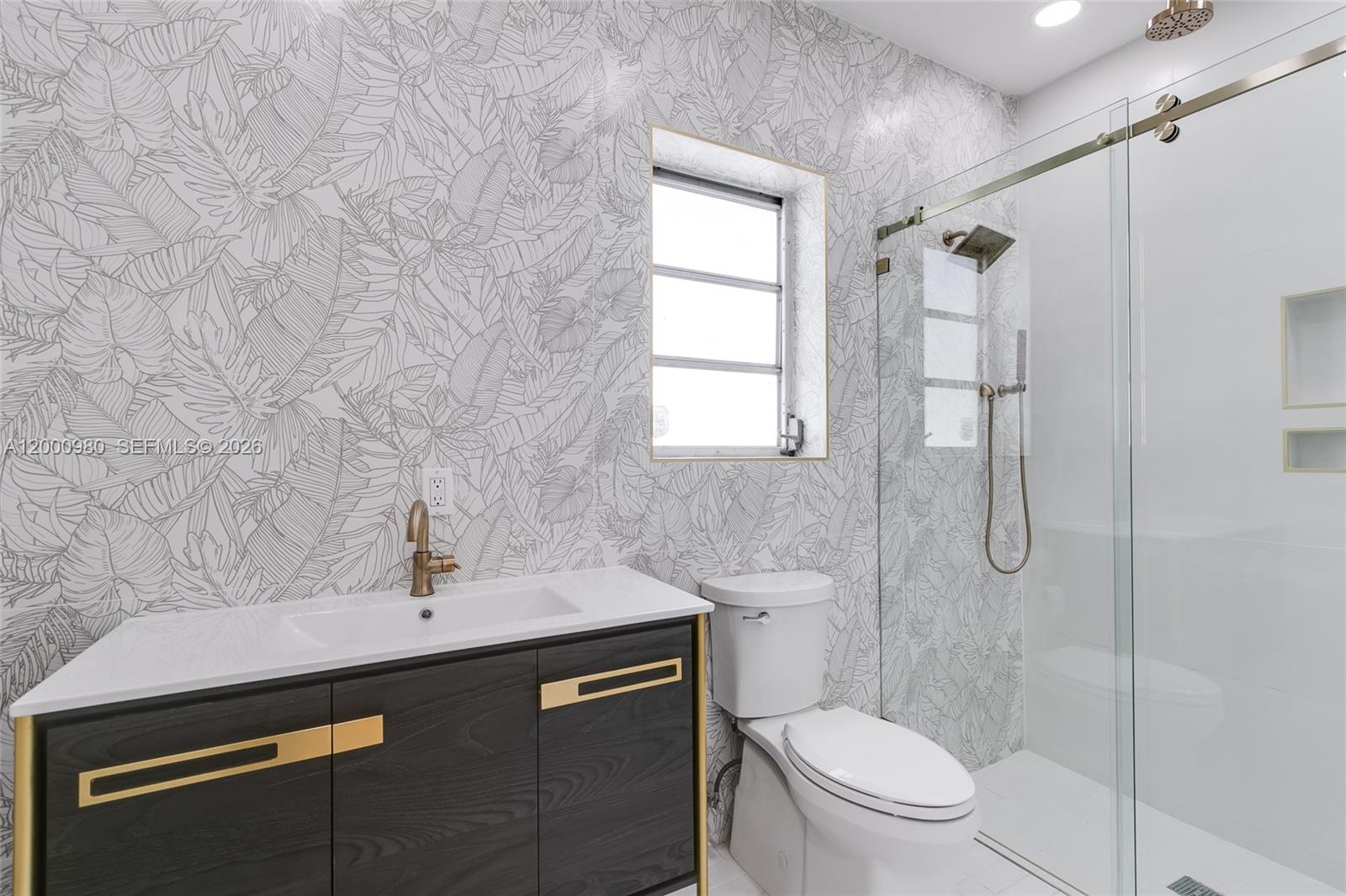 PICKWICK LAKE ESTATES SEC - Residential