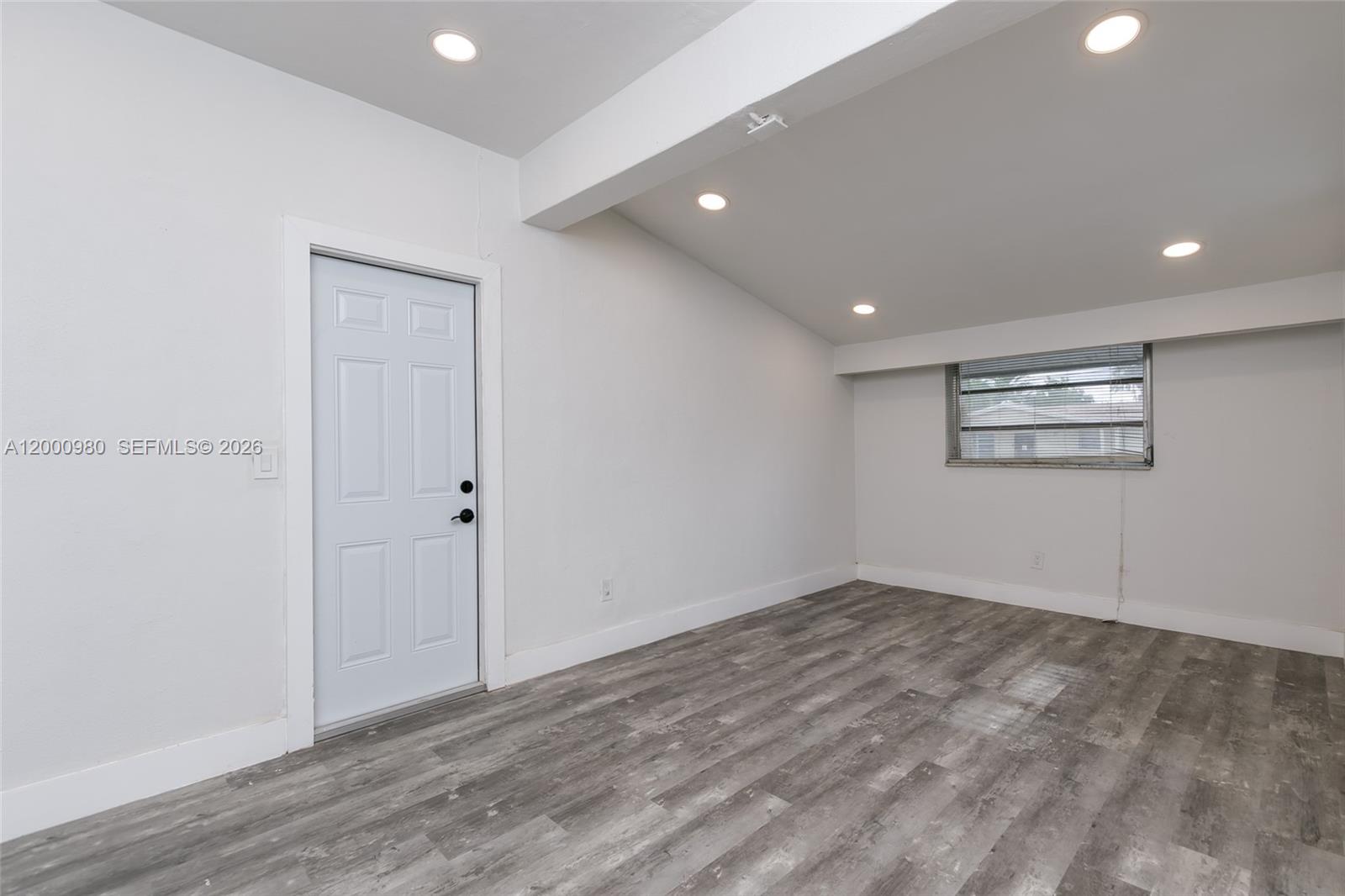 PICKWICK LAKE ESTATES SEC - Residential