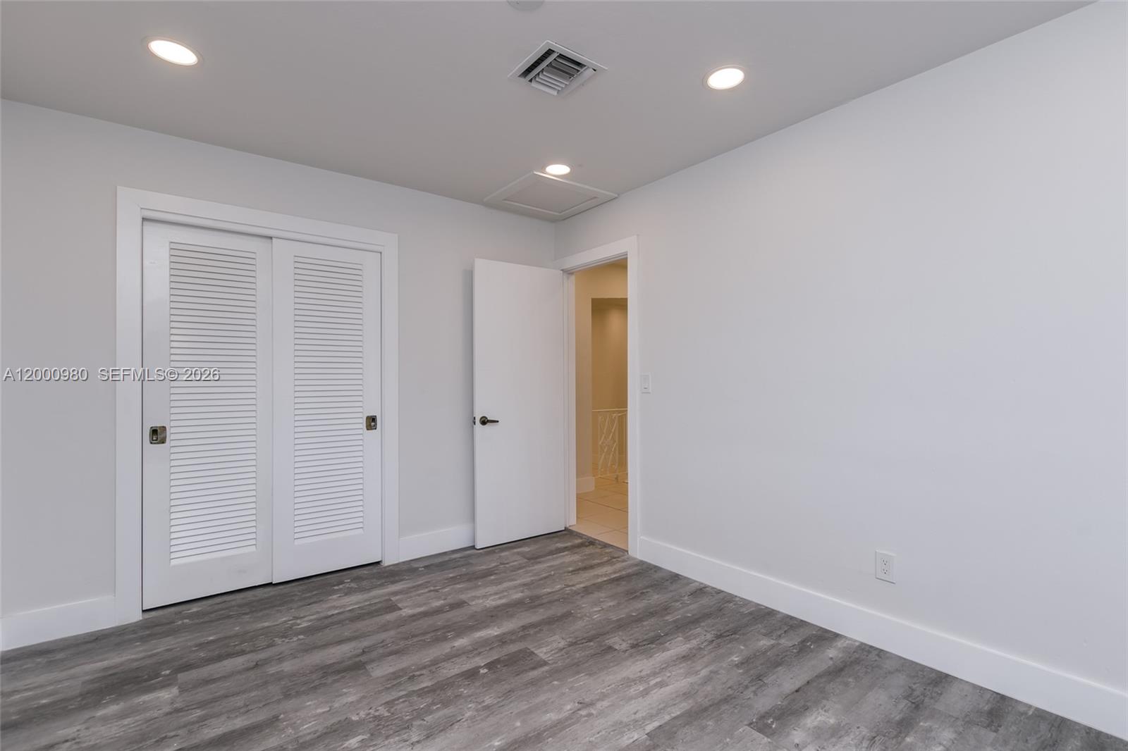 PICKWICK LAKE ESTATES SEC - Residential