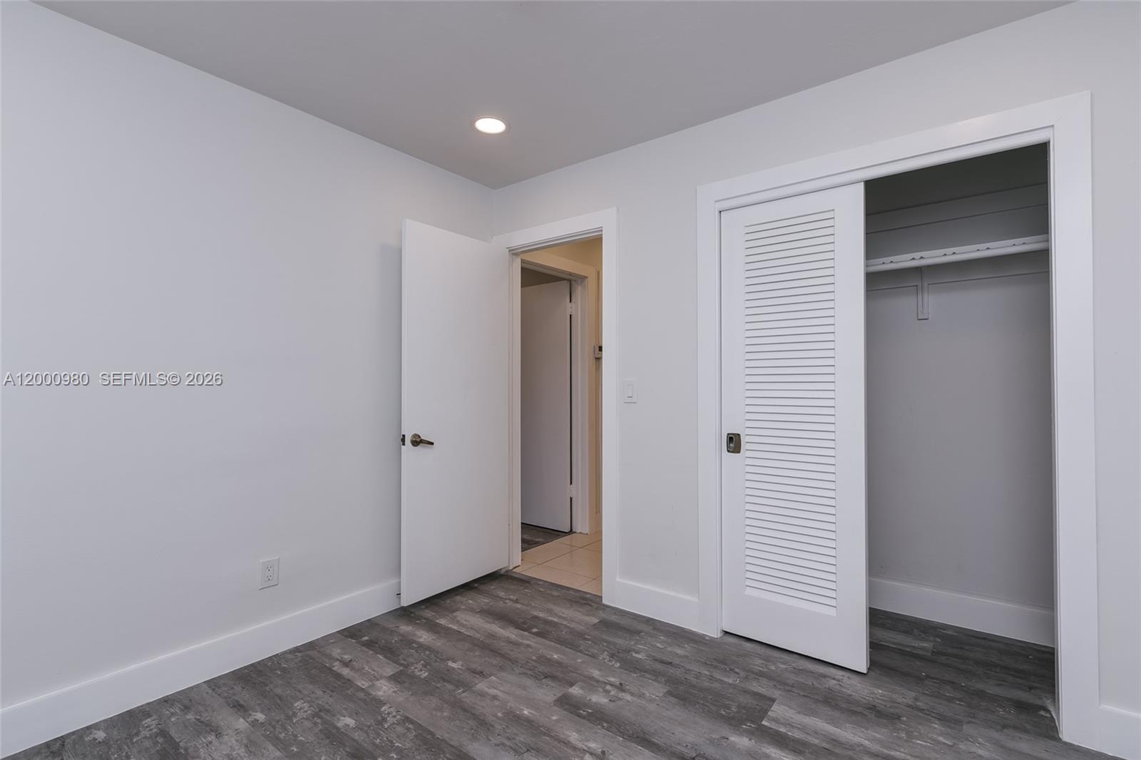 PICKWICK LAKE ESTATES SEC - Residential