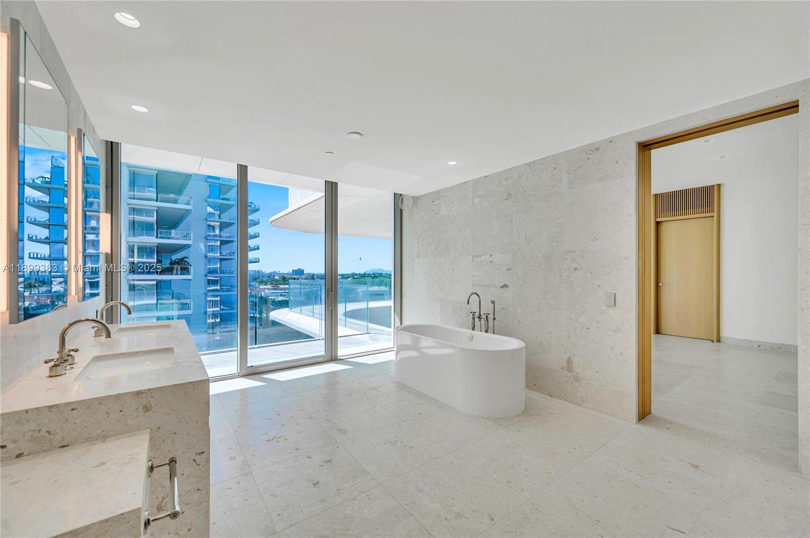 SEAWAY SOUTH - Residential