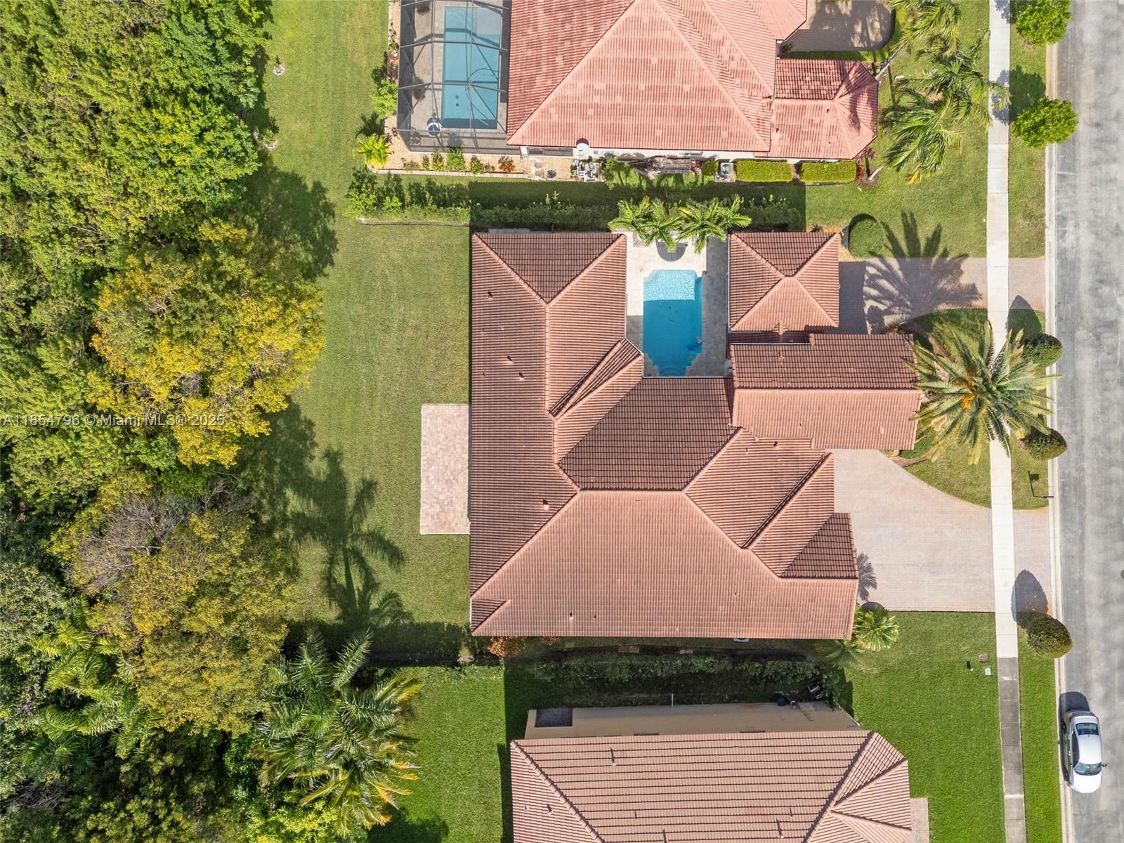 HARBOUR LAKES ESTATES - Residential