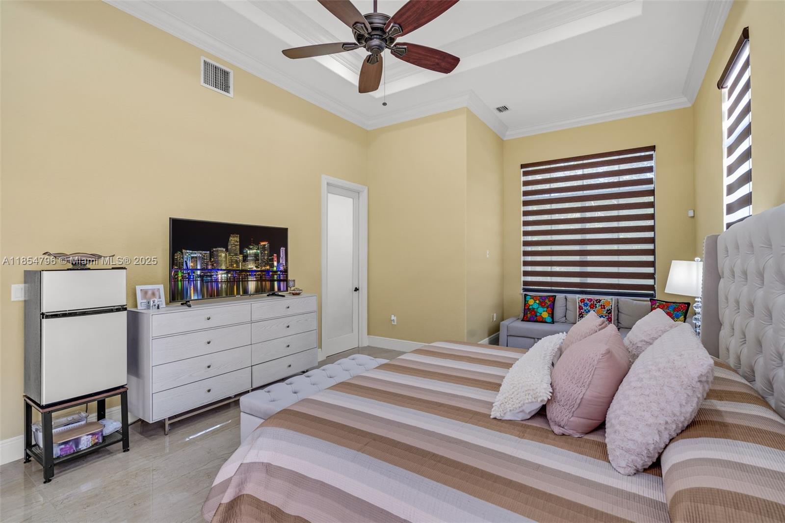 HARBOUR LAKES ESTATES - Residential