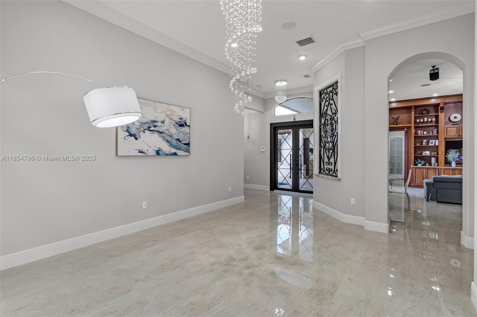 HARBOUR LAKES ESTATES - Residential