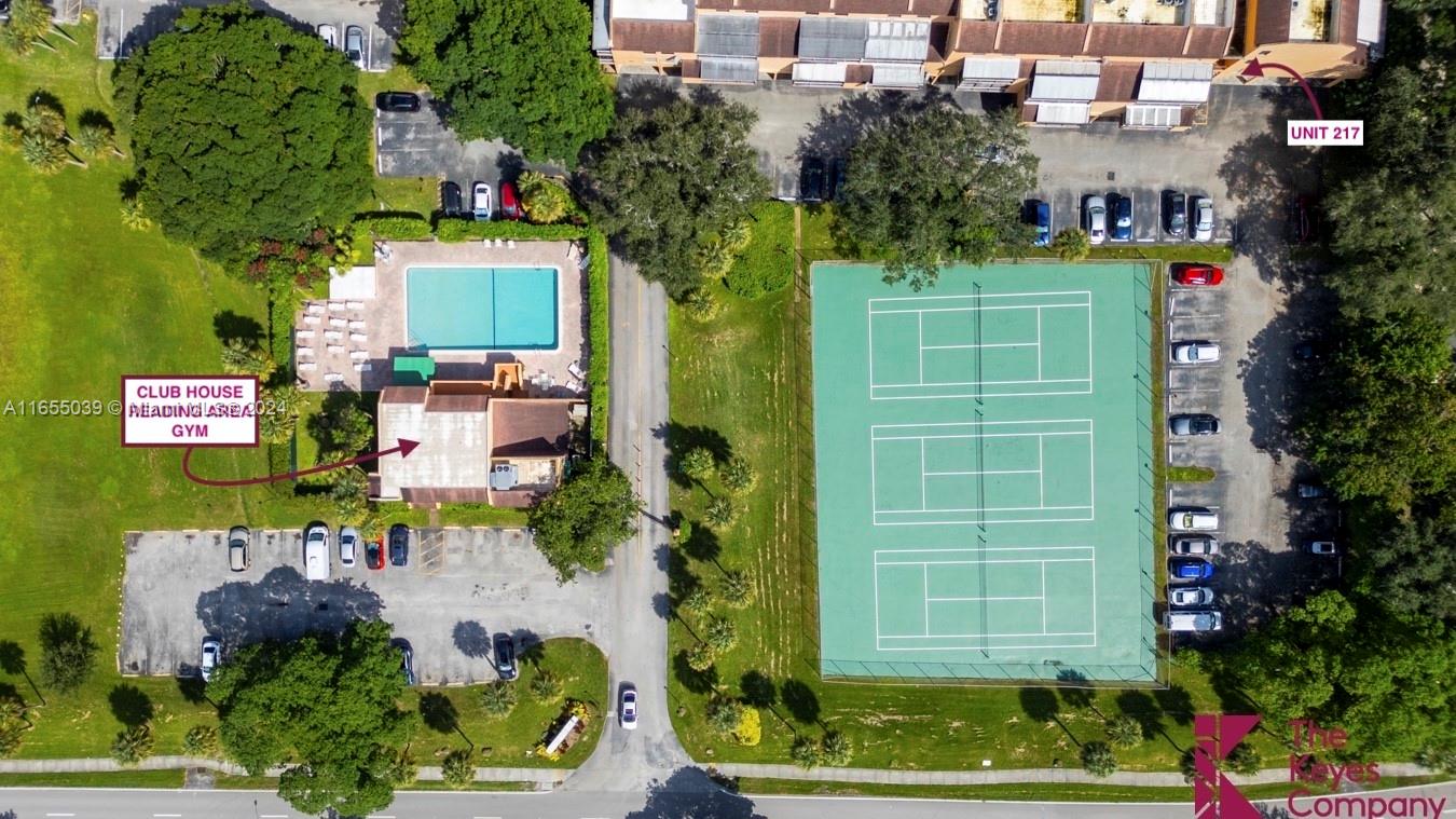LAGO WEST CONDOMINIUM - Residential
