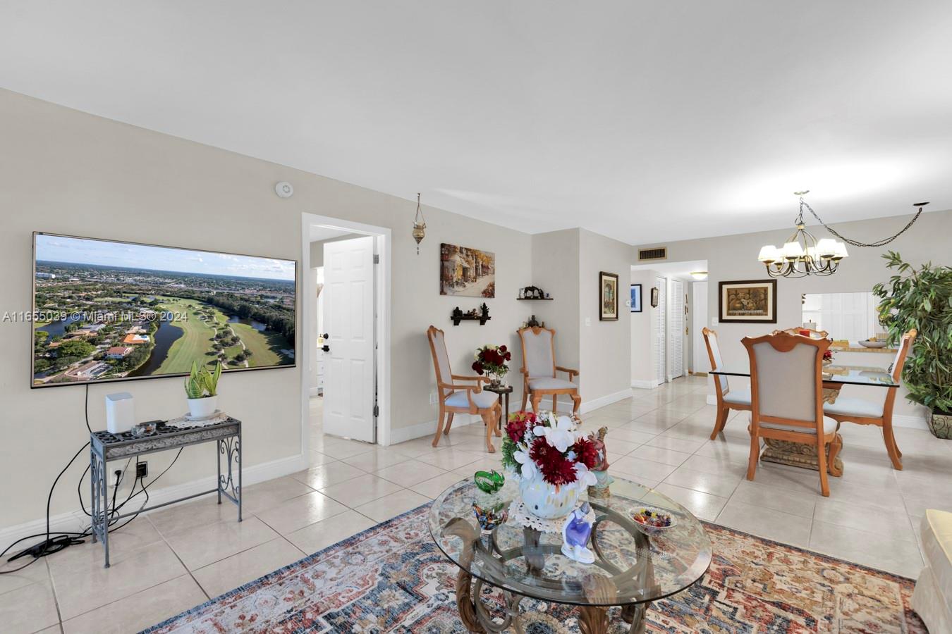 LAGO WEST CONDOMINIUM - Residential
