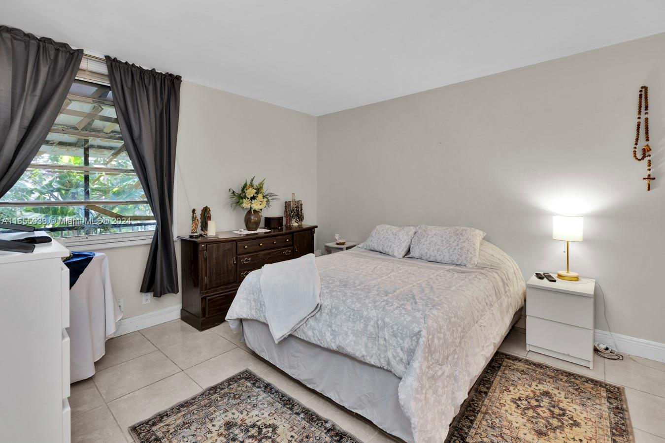 LAGO WEST CONDOMINIUM - Residential