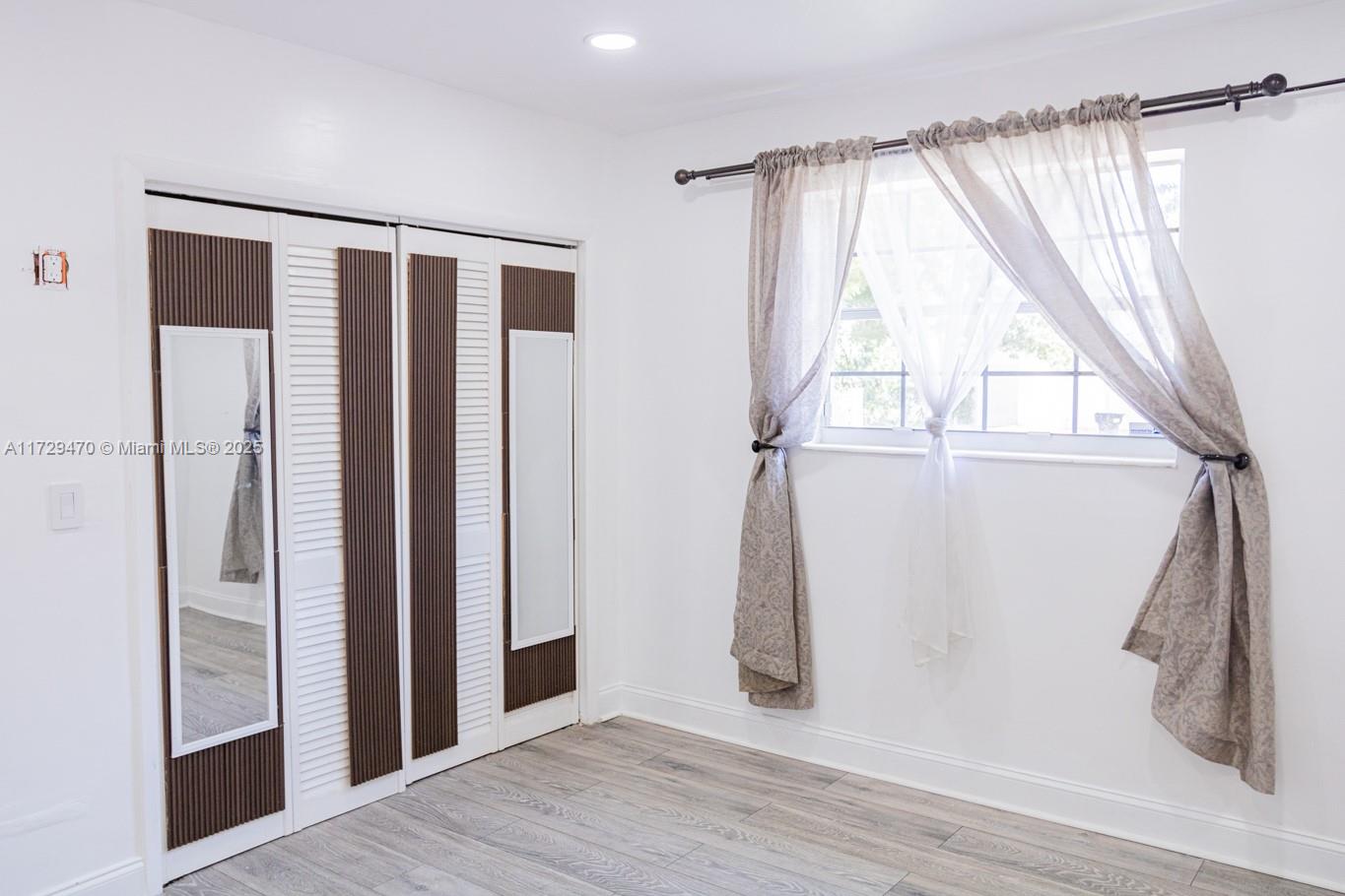 PICKWICK LAKE ESTS SEC 2 - Residential