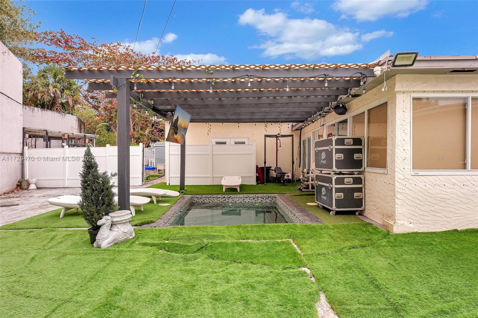 PICKWICK LAKE ESTS SEC 2 - Residential