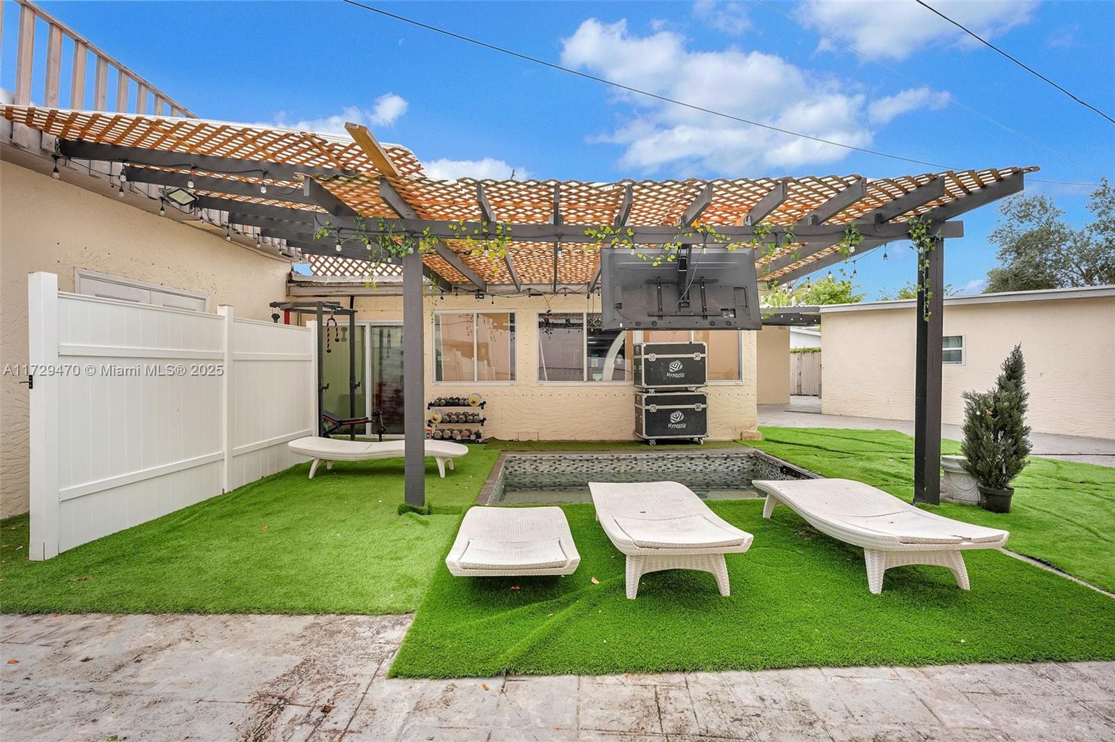 PICKWICK LAKE ESTS SEC 2 - Residential