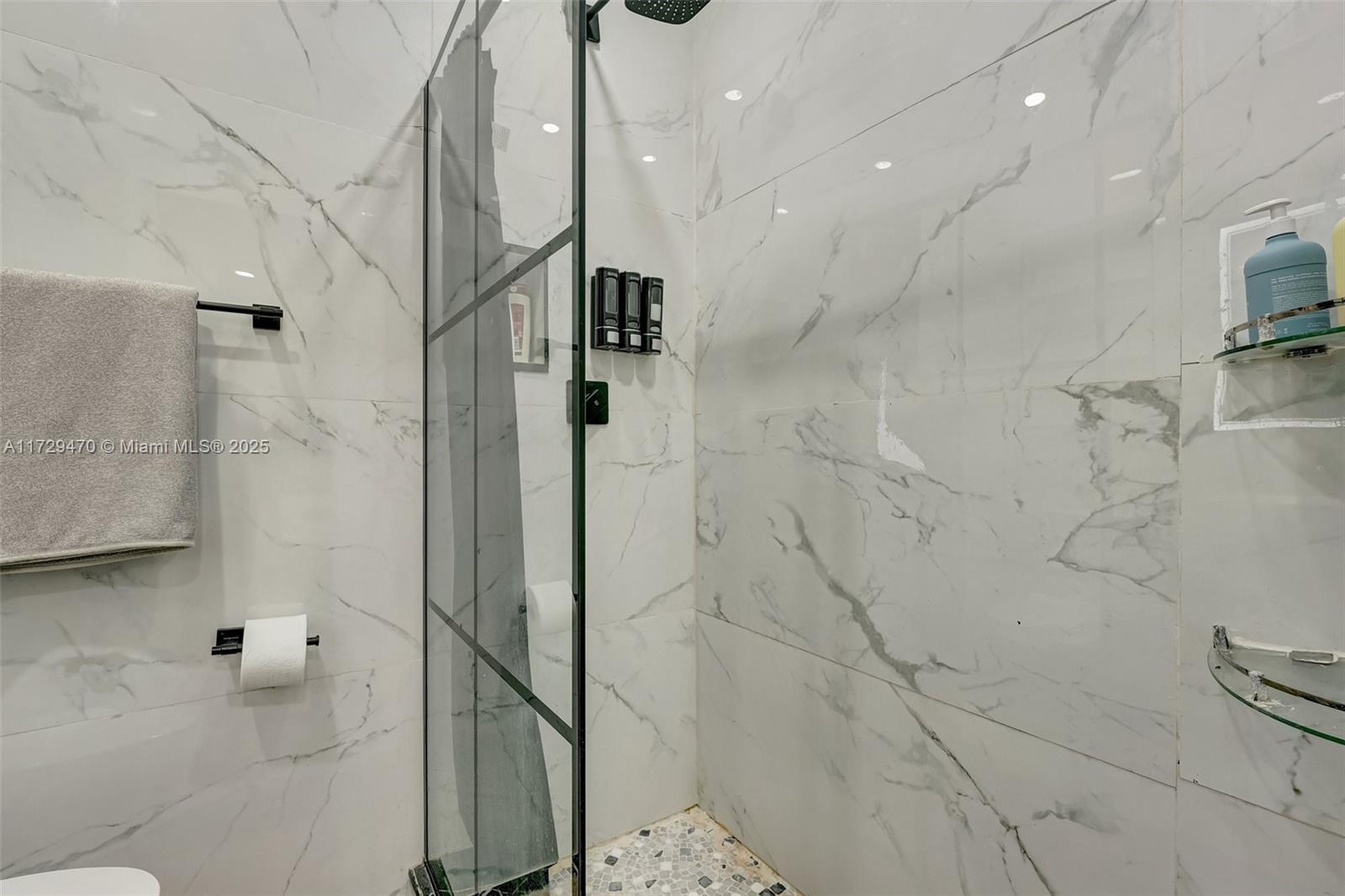 PICKWICK LAKE ESTS SEC 2 - Residential