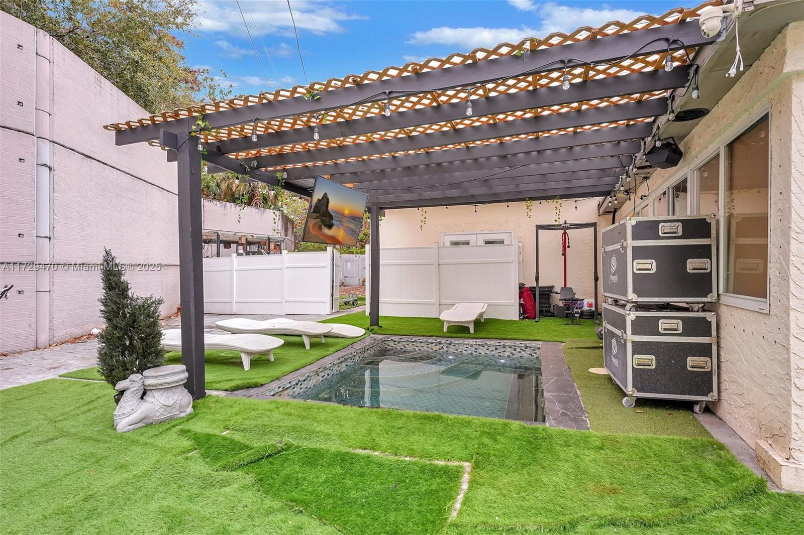 PICKWICK LAKE ESTS SEC 2 - Residential