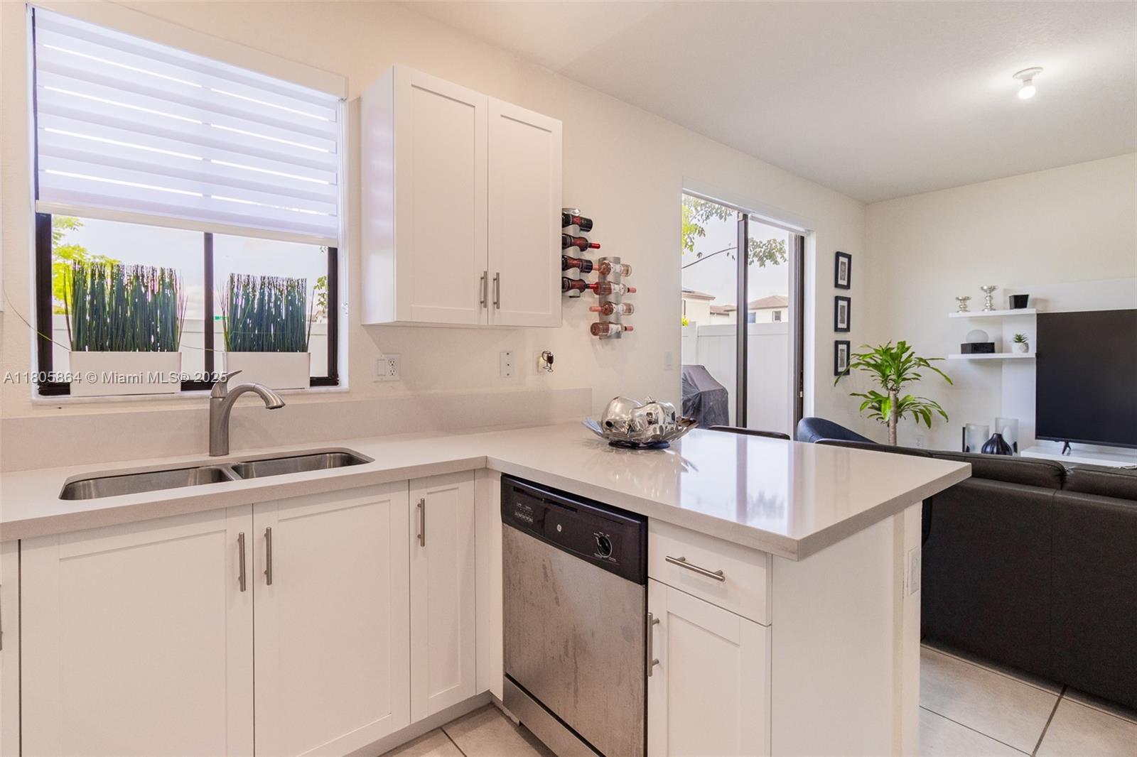 AQUABELLA NORTH REPLAT - Residential