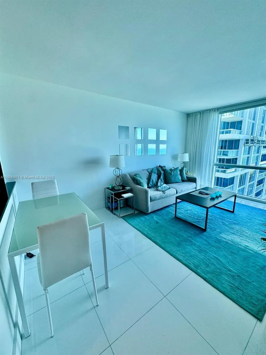 Miami Beach, Florida 33141, United States, 1 Bedroom Bedrooms, ,1 BathroomBathrooms,Residential,Active,133945