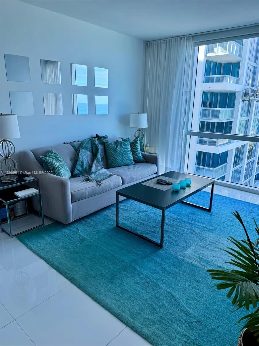 Miami Beach, Florida 33141, United States, 1 Bedroom Bedrooms, ,1 BathroomBathrooms,Residential,Active,133945