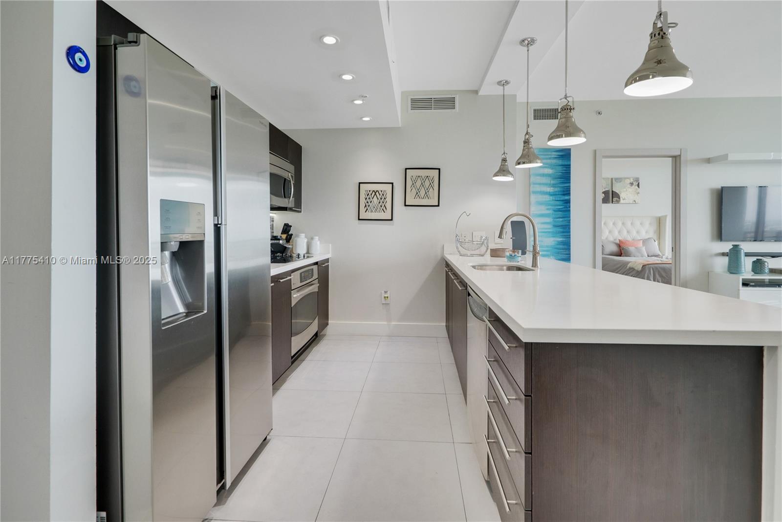 IVY CONDO - Residential Lease