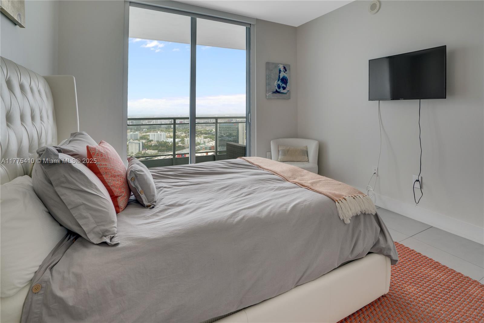 IVY CONDO - Residential Lease