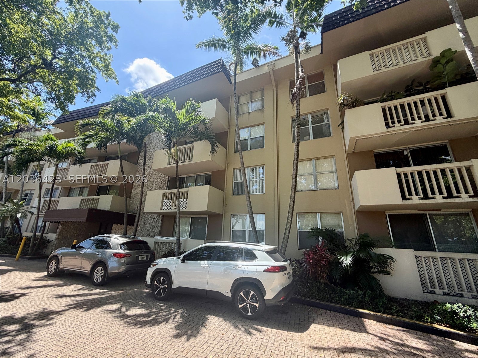 1800 Sans Souci Blvd