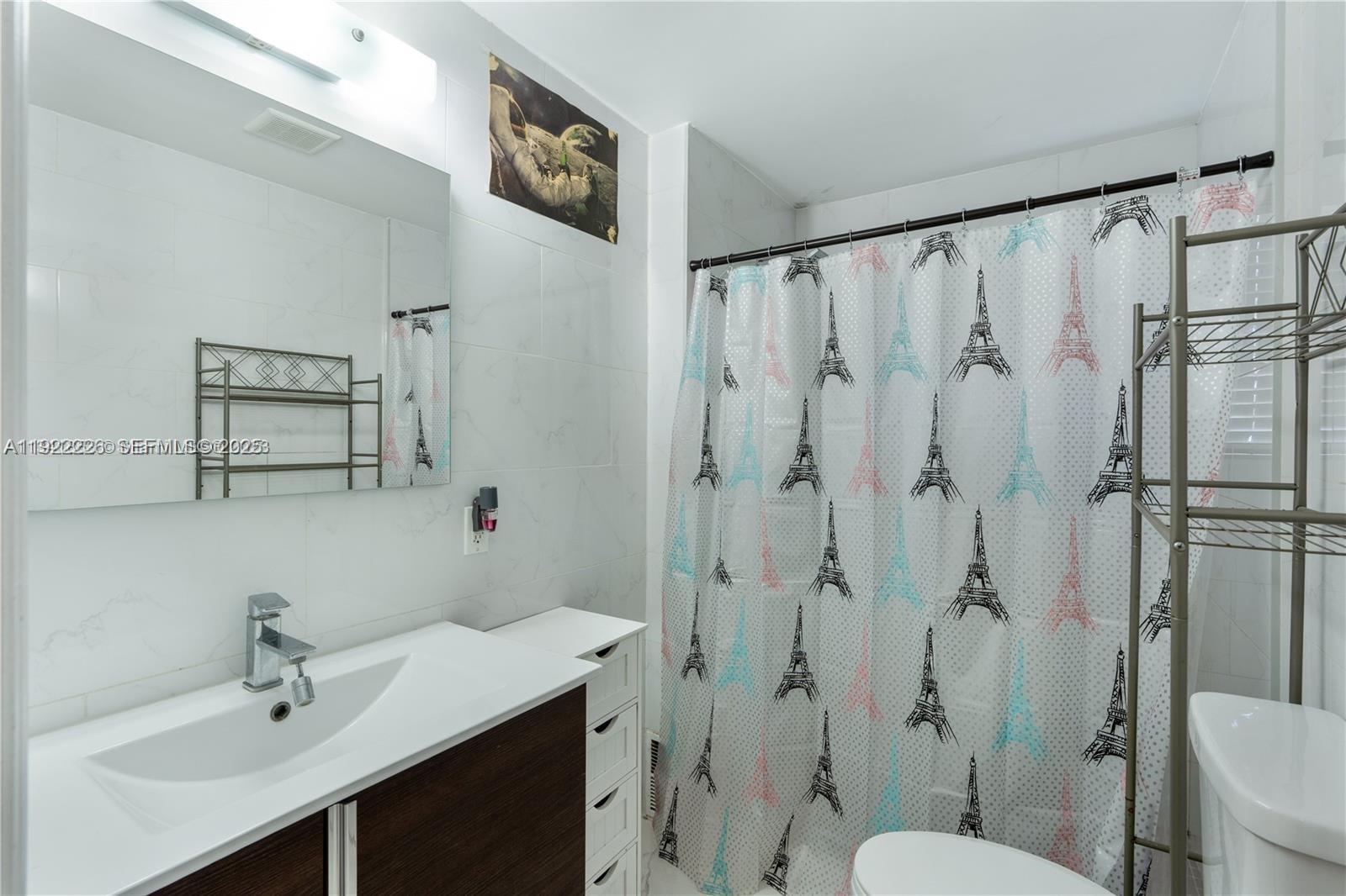 VITRAN AT NARANJA ESTATES - Residential