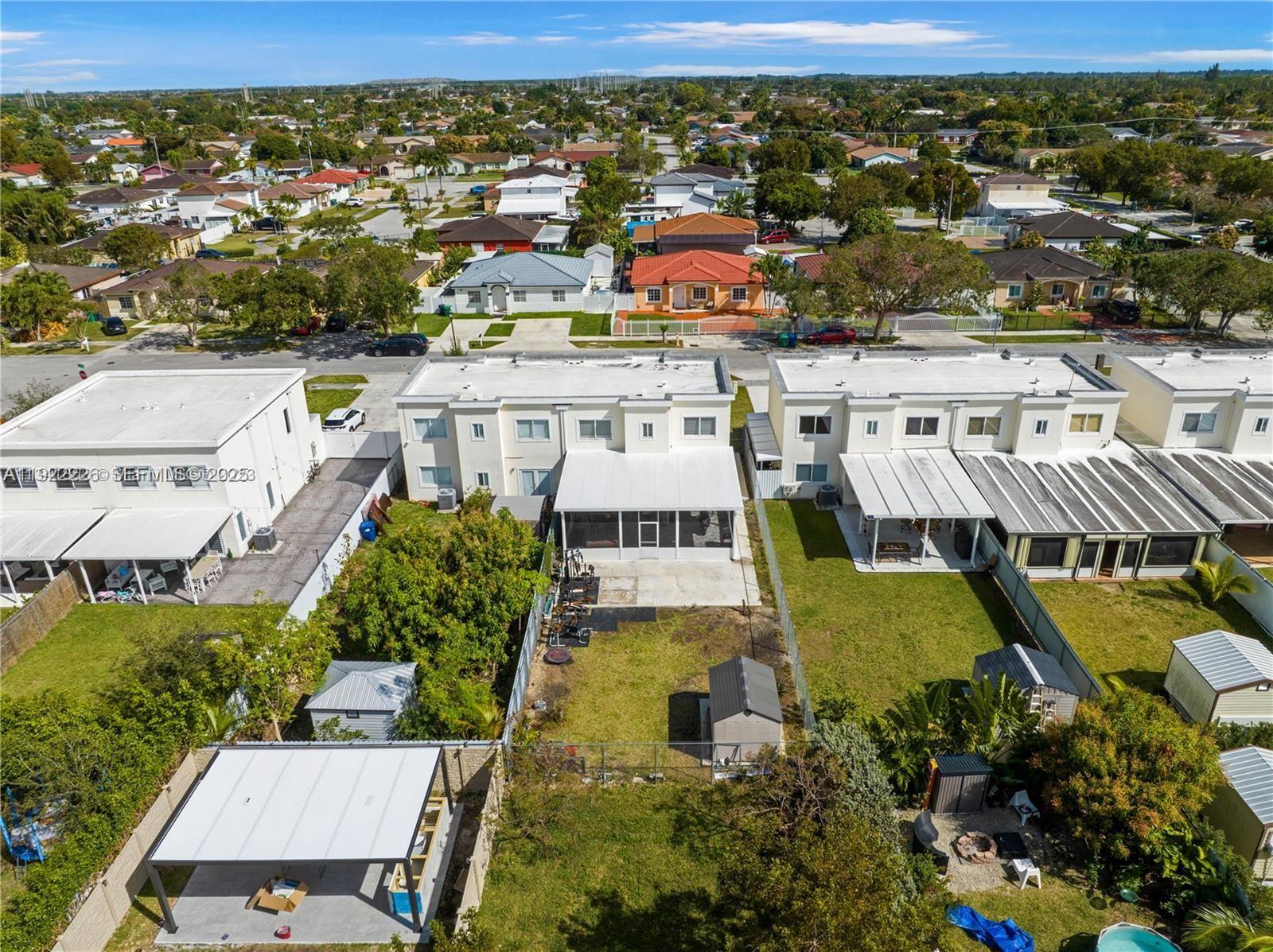 VITRAN AT NARANJA ESTATES - Residential