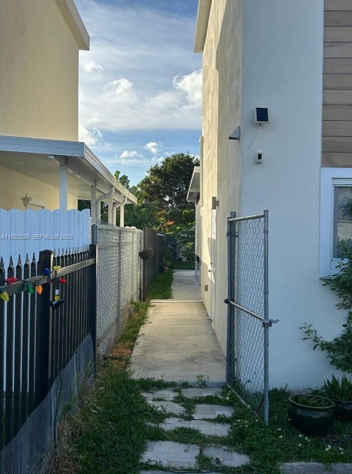 VITRAN AT NARANJA ESTATES - Residential