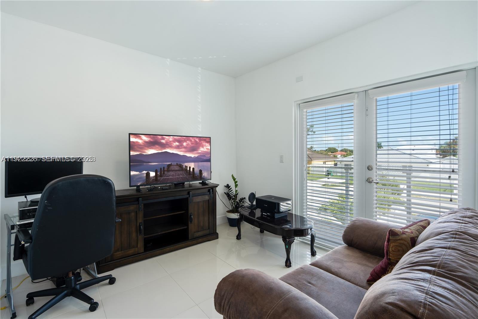 VITRAN AT NARANJA ESTATES - Residential