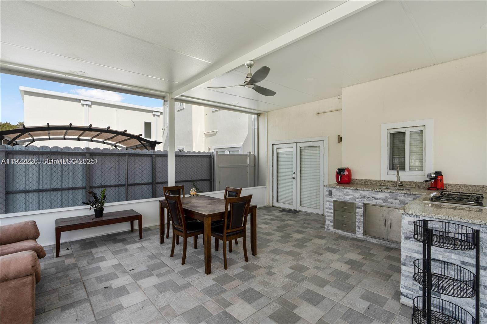 VITRAN AT NARANJA ESTATES - Residential