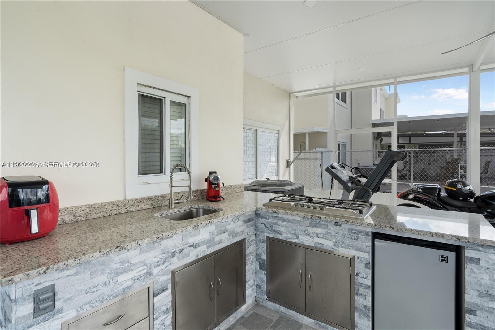 VITRAN AT NARANJA ESTATES - Residential