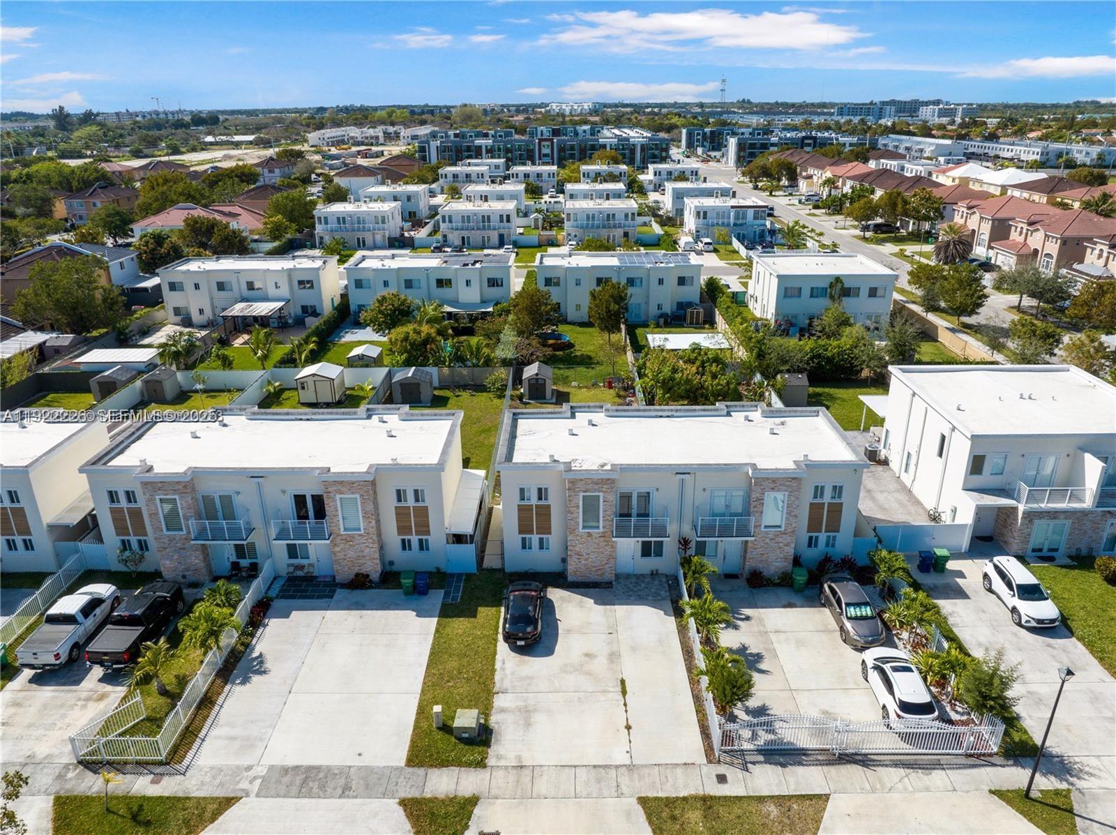 VITRAN AT NARANJA ESTATES - Residential