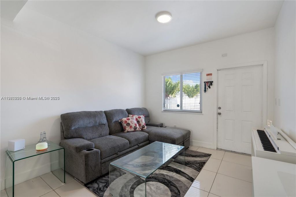 Photo of 26116 SW 134th Pl, Homestead, FL 33032 (MLS # A11922226)