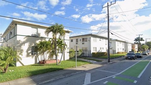 428 NE 82nd St 5E Miami FL 33138