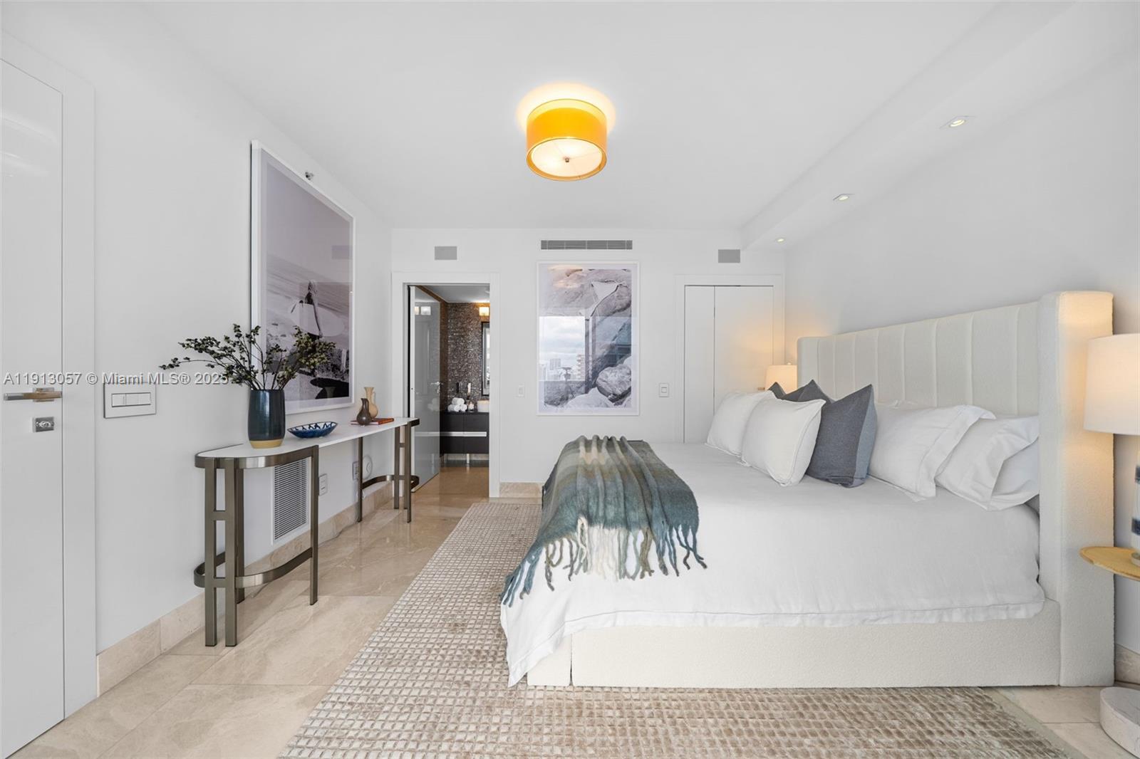 MEI CONDO - Residential