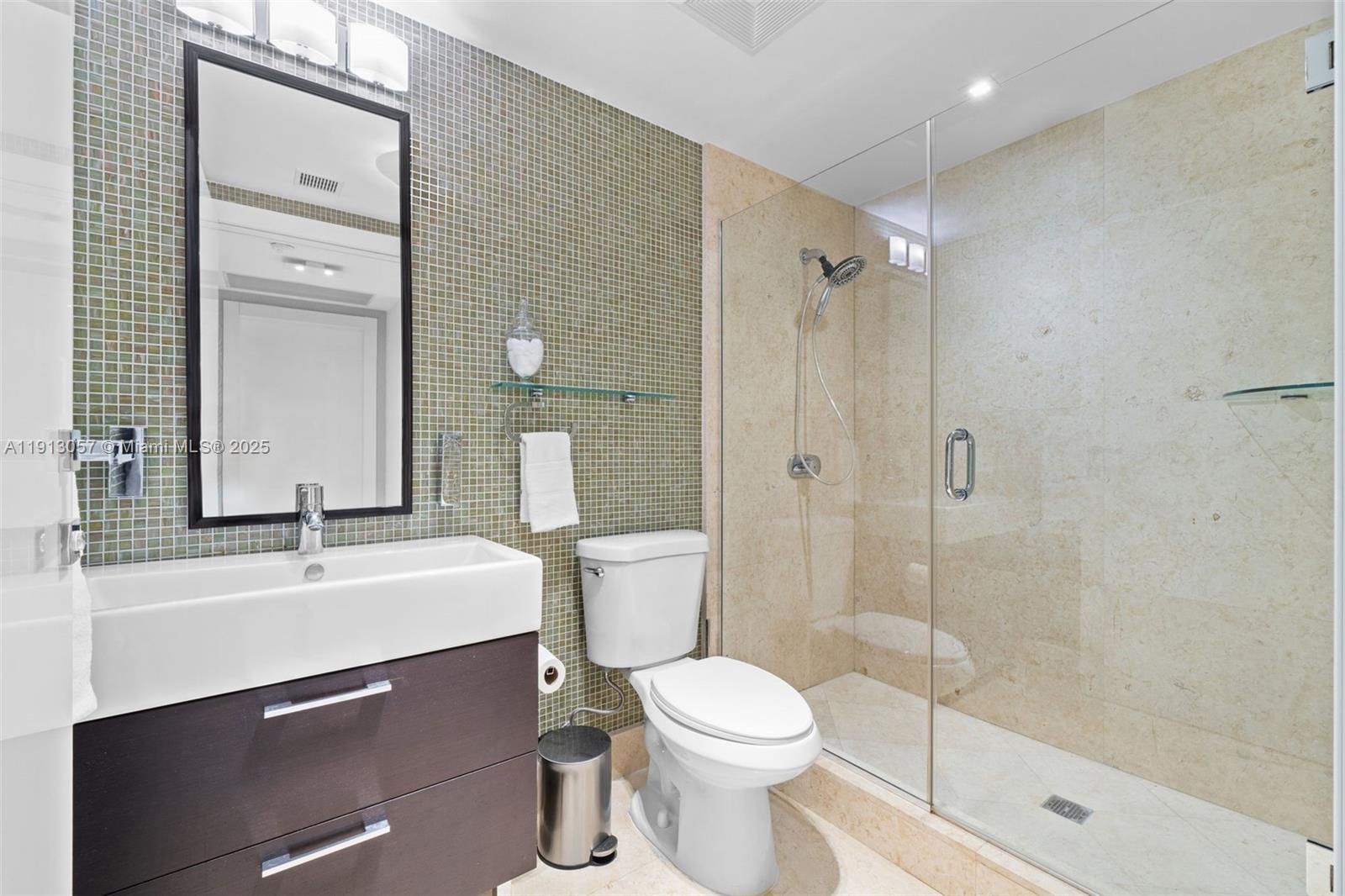 MEI CONDO - Residential