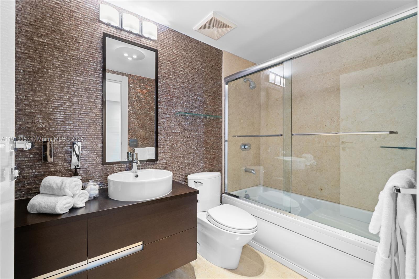 MEI CONDO - Residential