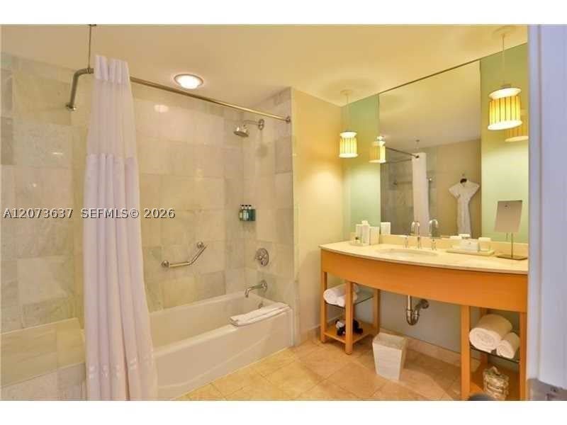 18683 Collins Ave 1709