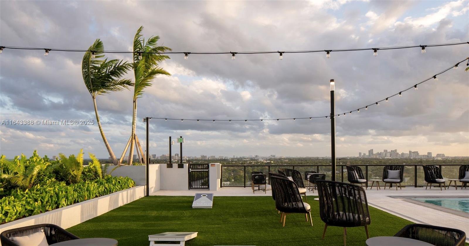 NASSAU POINT - Residential Lease