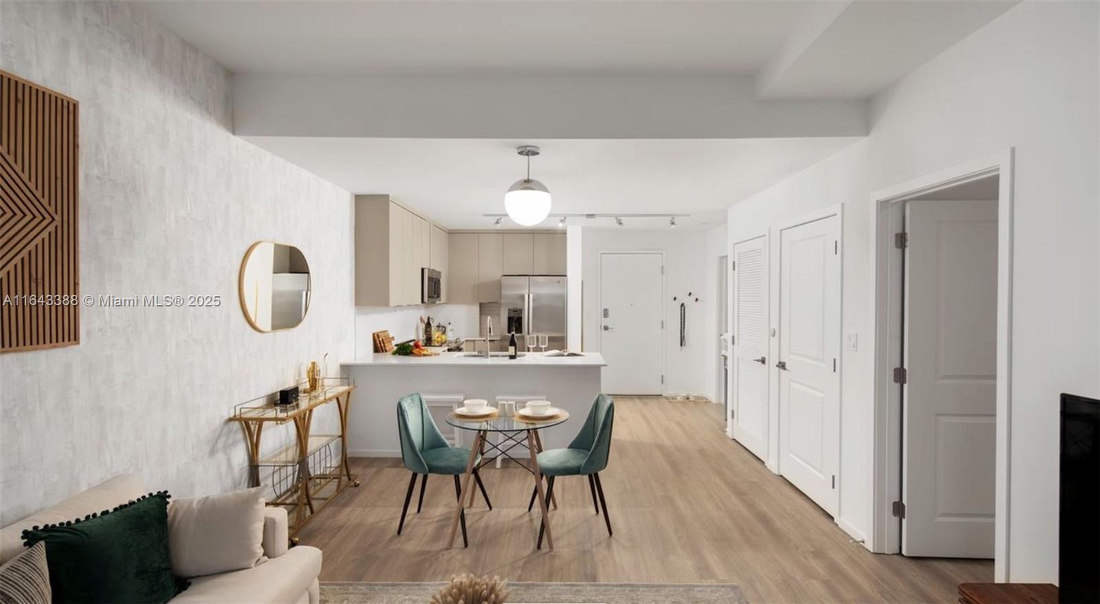 NASSAU POINT - Residential Lease