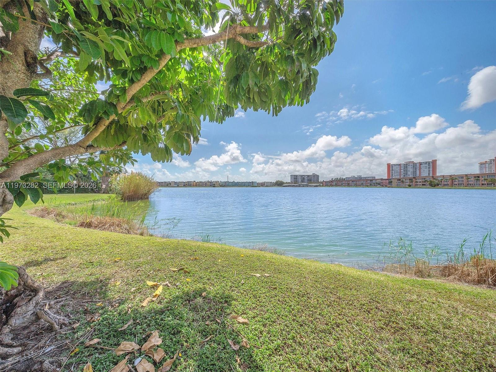 THIRD HORIZONS CONDO - Residential